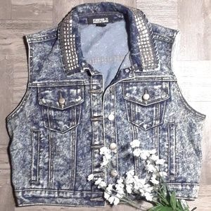 ☄ Forever 21 acid wash jean vest